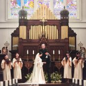 【2件目以降ご見学の方】見積徹底比較×婚礼料理試食×ドレス見学の詳細を見る