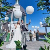 ＼ドレス3着＆Amazon1.5万／花嫁体験×特選牛試食*×150万特典