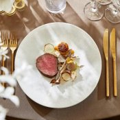 【金曜限定】10大特典*国産牛&旬魚コース試食×貸切邸宅ALL体験