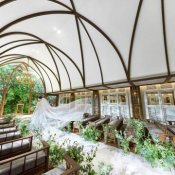 【豪華10大特典】圧巻の新チャペル&大階段体験×豪華コース試食