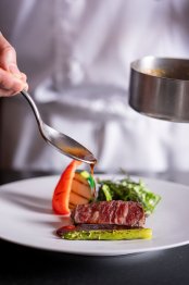 《週末BIG》BESTシーズン◎春のガーデンW&豪華試食付♪