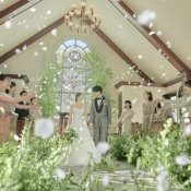前日予約◎リニューアル記念★深緑の憧れチャペル体験×新作ドレス見学×150万優待の詳細を見る
