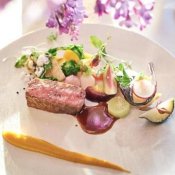 \美食体験プレミア/1日1組貸切邸宅|黒毛和牛を堪能!純白チャペル&緑ガーデン