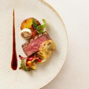 \挙式料0円*最大160万優待/空と光が祝福するチャペル×豪華和牛試食