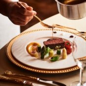 月に1度【美食体験】フレンチ界の巨匠が織りなすプレミアム試食の詳細を見る