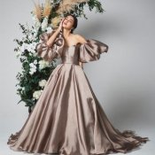 【衣装重視の花嫁様】憧れ衣装見学×花嫁ALL体験