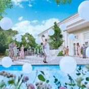満足度98%【お盆の憧れ花嫁ALL体験】リゾート邸宅★10大特典×贅沢コース試食の詳細を見る