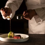 限定BIG《料理重視*シェフ実演牛フィレ極上4品試食》146万優待×ドレス展示
