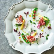 \1軒目来館で10大特典/黒毛和牛フィレ&京野菜コース試食