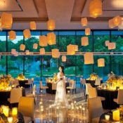 最大2万ギフト[挙式全額OFF*150万]贅沢3万円試食×水辺のチャペルの詳細を見る