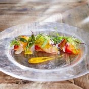 《自由な結婚式》空と海の貸切リゾート体験!豪華3万円試食つき