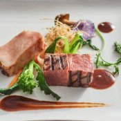 【料理口コミ★4.66】豪華3.5万円コース試食×おもてなし《挙式料全額OFF》の詳細を見る