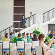 【デート感覚で気軽に】初めてでも安心◎貸切邸宅&最新ドレス見学ツアー