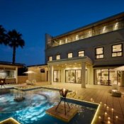 【8~30名様◇貸切り】水上ヴィラ見学×会食プラン相談会