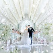 【*3万円コース試食*&ギフト付き】大聖堂×3D演出×ドレス