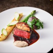 【ゲストへの感謝を】上質なおもてなしと贅沢な和牛など試食体験