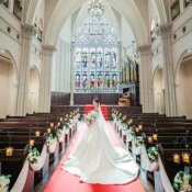 Pick UP\感動大聖堂×憧れドレス/ミシュラン4万試食◆9時来館生演奏