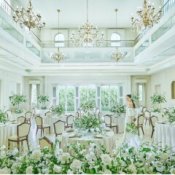 【先輩花嫁オススメ】憧れ叶う*ドレス2着全額優待！豪華試食付の詳細を見る