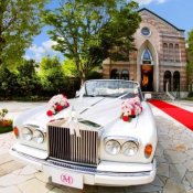 【愛車の展示も叶う◎】ロールス・ロイス乗車×貸切ウエディング体験