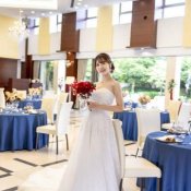 【卒花人気No.1】メインディッシュ料理試食×貸切邸宅W×ドレス×演出体験の詳細を見る