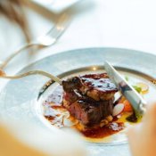 残席2【最大108万円特典付き】黒毛和牛試食＆天空の140mチャペル挙式体験