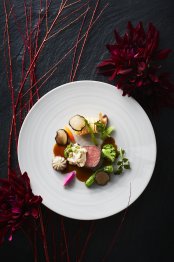 【大人気】\年1BIGフェア!/模擬挙式&国産牛ロース含む3品美食体験