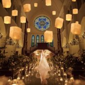 直前予約OK【ドレス1着無料&贅沢コース試食】駅すぐ*感動*大聖堂体験