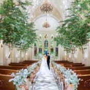 ◆卒花人気No1◆独立型ステンド教会×大階段×ドレス♪120万特典の詳細を見る