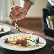 ＼1件目なら10万来館特典／A5黒毛牛*4万試食×GW150万特典×ガーデン演出