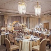 【AM限定】シェフ厳選フレンチ試食×先輩花嫁コーデ見学ツアー★