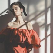 【プレ花嫁◎特典】2025夏新作ドレス先行試着＆豪華試食フェアの詳細を見る