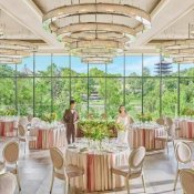 【よくばり*最大130万円優待】挙式体験＆ドレス無料×豪華試食付の詳細を見る