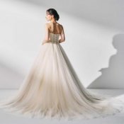 ☆新宿店【憧れの1着に出会える!?】ドレス試着付きリゾートウエディング相談会