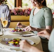 【20名-少人数婚】平日限定★おもてなしをサポート×見学会×相談会の詳細を見る