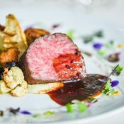 <とにかくお料理重視>評判の美食×都心リゾートおもてなし体験