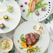 【婚礼人気メニュー*絶品試食】水のチャペル体験×最大120万優待