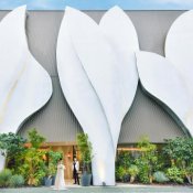 【リニューアル記念20大特典】Newエントランス×2万円試食×幻想的チャペル体験