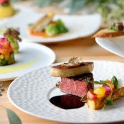 【メイン食べ比べ】豪華5品を堪能×全天候型*貸切邸宅×相談会