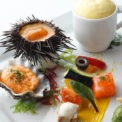 料理重視必見【雲丹×特選牛*5品試食】料理演出&絶景チャペル