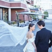 【木曜ハナユメ限定】大人花嫁も憧れる大聖堂&絶景で感動挙式*美食×新作ドレス見学