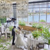 ＼美食で楽しめる絶景パーティ／感動挙式＆上質空間を満喫