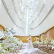 チャペル重視のカップル必見【圧巻スケールの大聖堂で感動挙式】横浜の美景＆贅沢試食