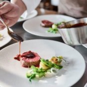 【お料理ランクUP特典】おもてなし×演出体験*デザート試食付き