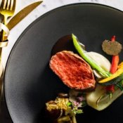 【お料理ランクUP特典】三ツ星シェフ監修★国産牛&オマール試食