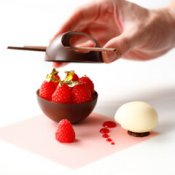 黄綬褒章パティシエ特選スイーツ試食×チャペル体験フェア