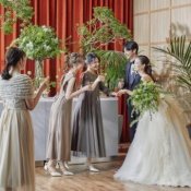 \30名の結婚式も自由に/空き日程相談×全館見学×無料試食