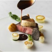 【平日完全貸切】口コミ話題の“厳選オリーブ牛”試食&館内見学