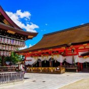 【八坂神社式優待】国宝神社×中村楼で本格和婚体験×和牛や京野菜の2万6品試食