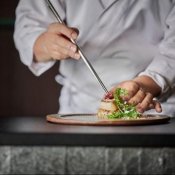 人気No1【月イチBIG◆120万特典】旬の味覚4万無料コース試食×1組貸切和婚