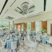 日曜BIG\来館ギフト5万×155万優待/純白の大聖堂×貸切邸宅*3万試食
